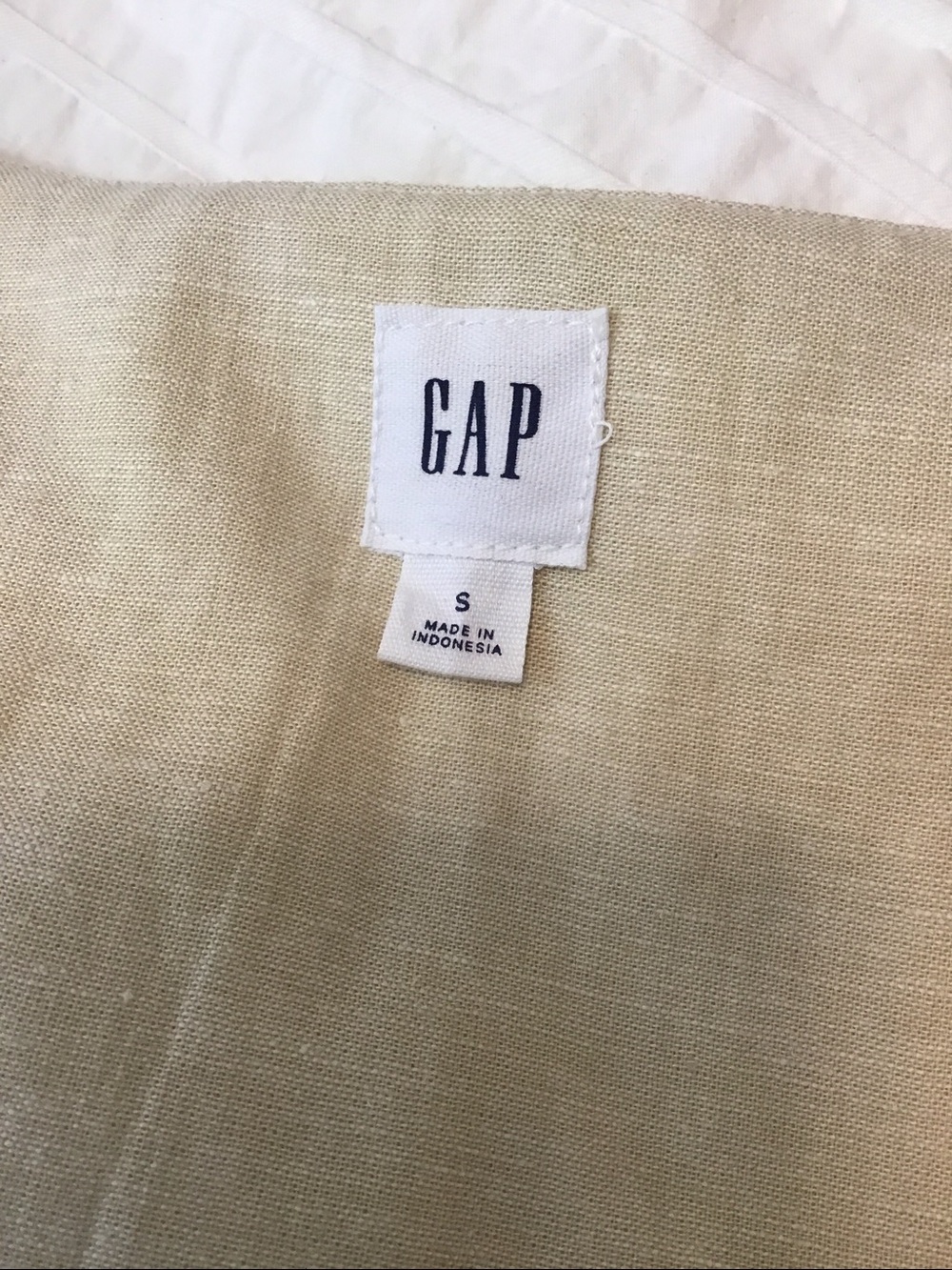 Gap Linen Vest - Picture 3 of 7
